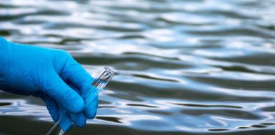test water opvangen in reageerbuis